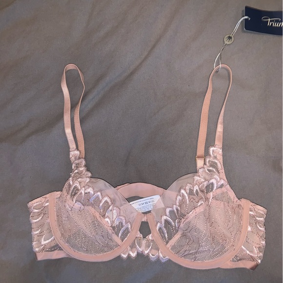 BNWT TRIUMPH BRA SIZE 34B - Picture 1 of 3